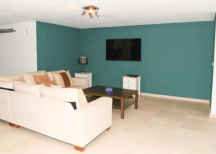 Pluma Rosa * Amoreira (Leiria)