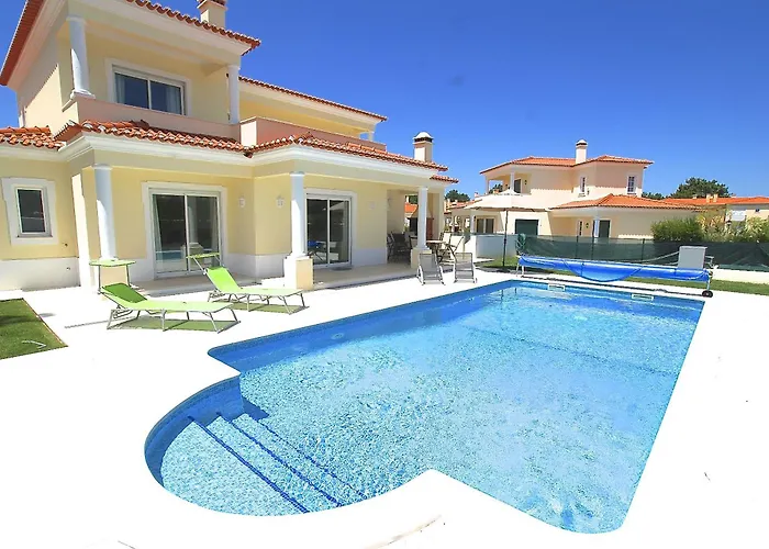 Pluma Rosa Villa Amoreira (Leiria)